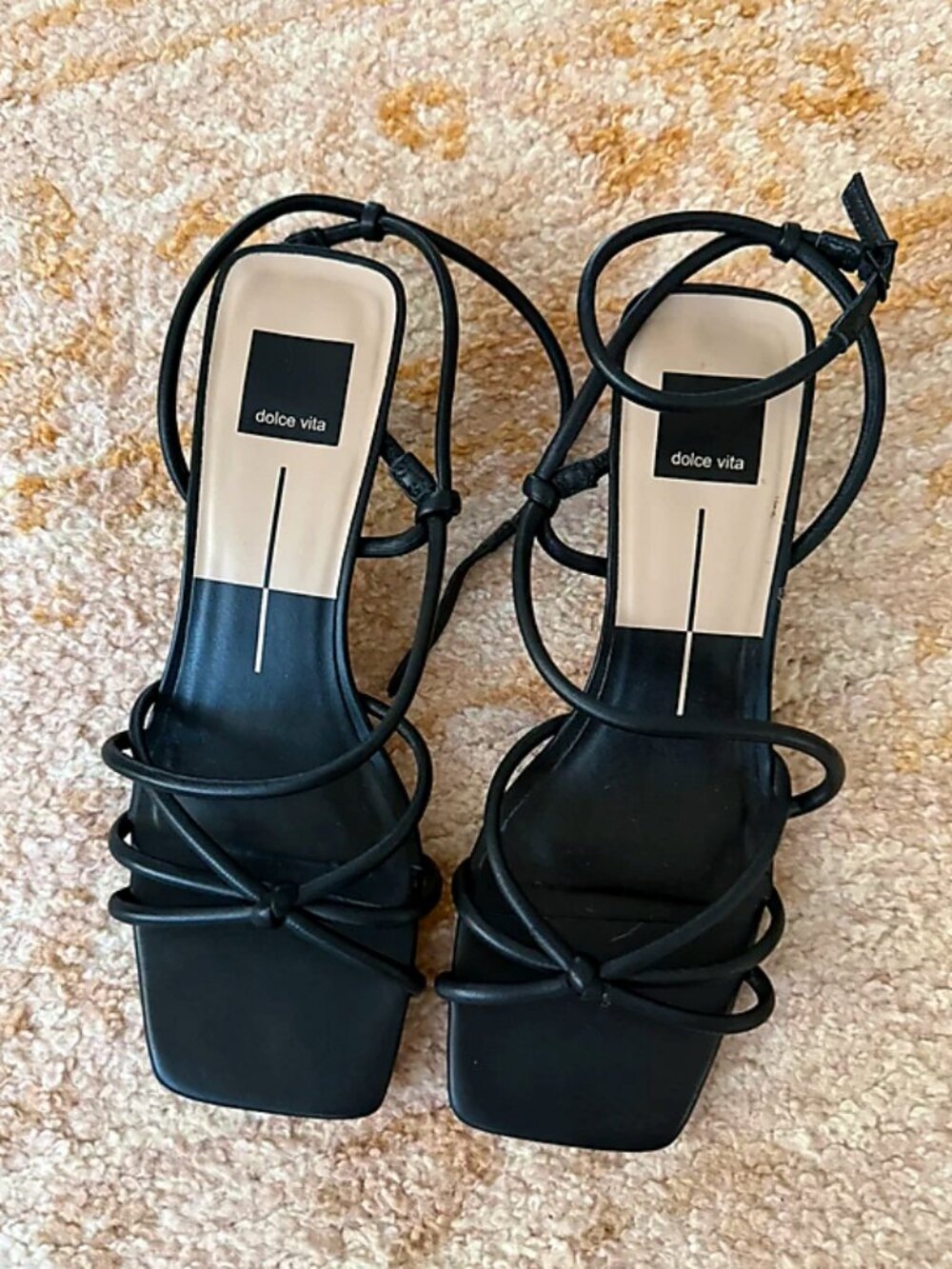 Dolce vita kitten heels